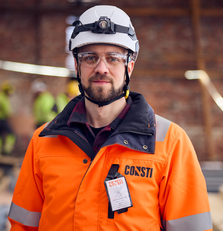 Robin Berlin, hankintainsinööri  Consti  Korjausrakentaminen Oy